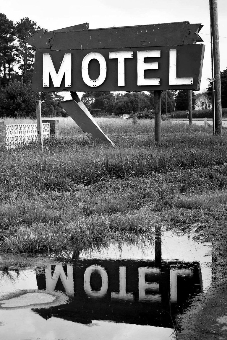 Howard Tarpey Photography Eastern Shore Motel Sign